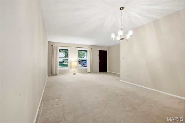 808 Dinard Drive, Ballwin, MO 63021