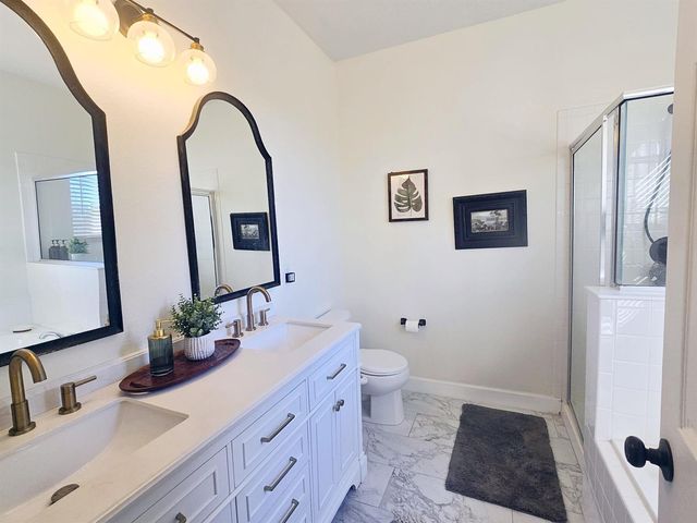 5915 NW Brianna Court, Port St. Lucie, FL 34986