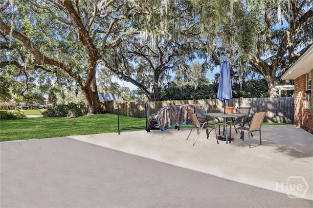 56 Glennmary Lane E, Richmond Hill, GA 31324