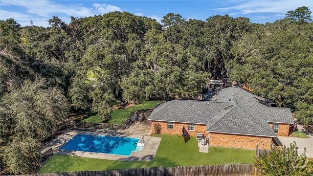 56 Glennmary Lane E, Richmond Hill, GA 31324