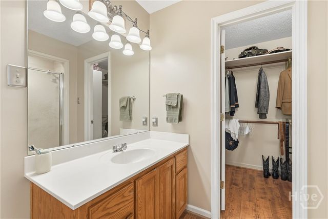 56 Glennmary Lane E, Richmond Hill, GA 31324