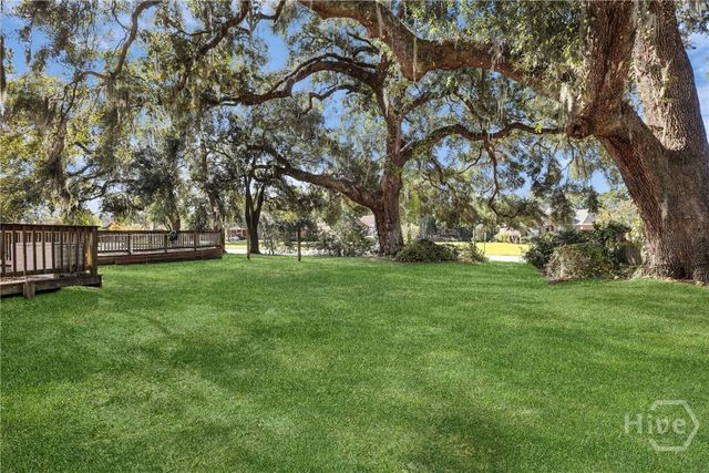 56 Glennmary Lane E, Richmond Hill, GA 31324