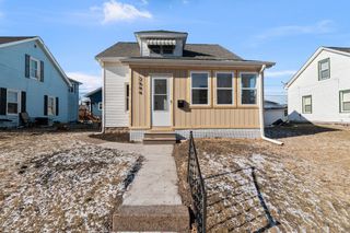 2644 main Street, Davenport, IA 50803