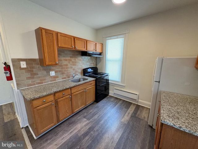 144 LEXINGTON AVE, Lansdowne, PA 19050