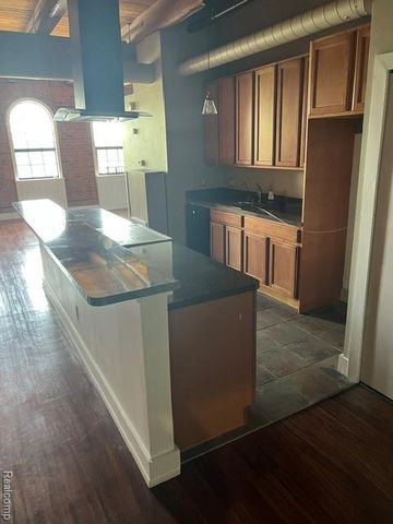 6533 E Jefferson Avenue 330E, Detroit, MI 48207