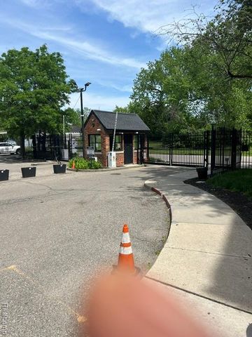 6533 E Jefferson Avenue 330E, Detroit, MI 48207