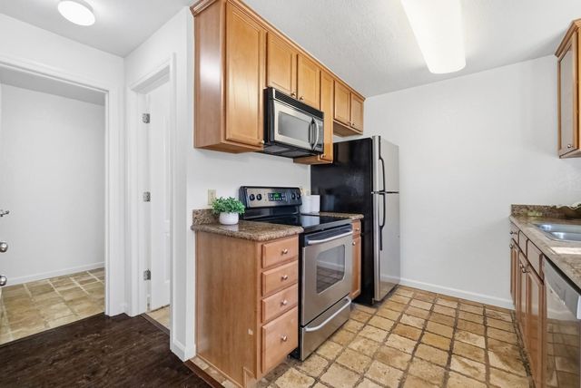 2250 Monroe Street 127, Santa Clara, CA 95050