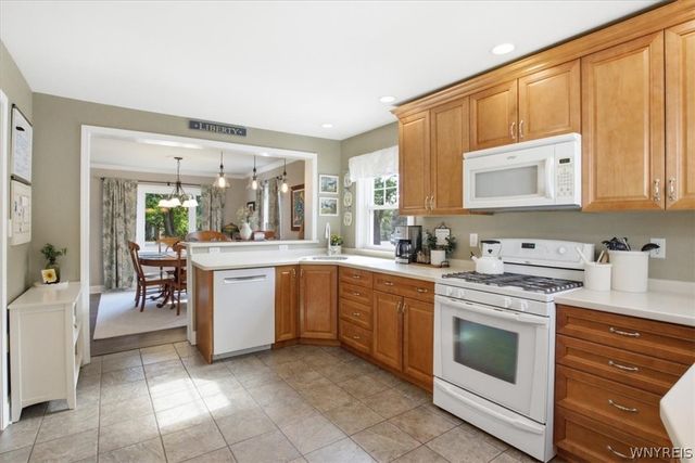 5370 Seneca Street, West Seneca, NY 14224