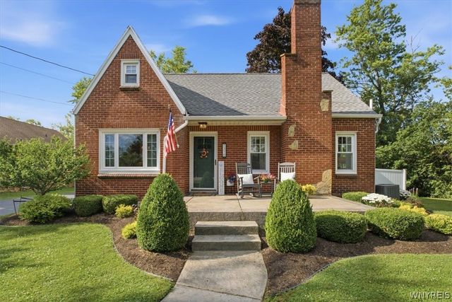 5370 Seneca Street, West Seneca, NY 14224