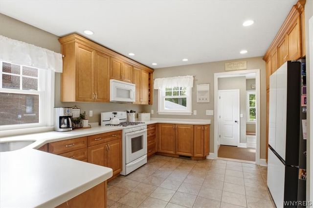 5370 Seneca Street, West Seneca, NY 14224
