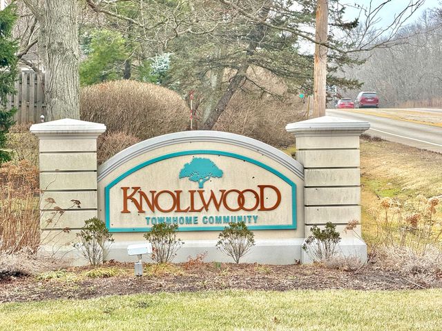 1133 N Knollwood Drive, Palatine, IL 60067