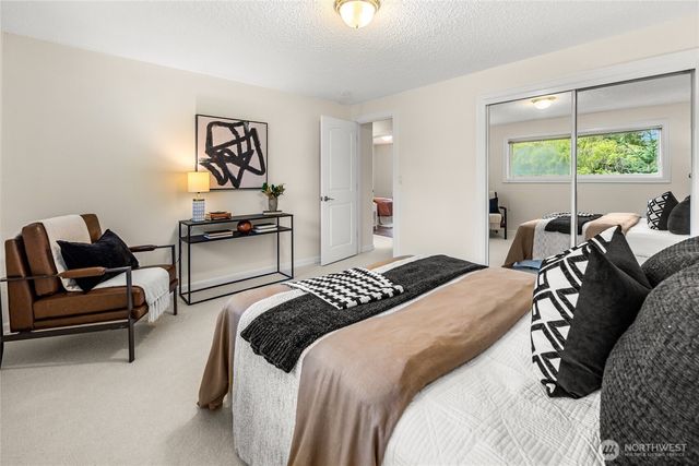 18930 66th Place W, Lynnwood, WA 98036
