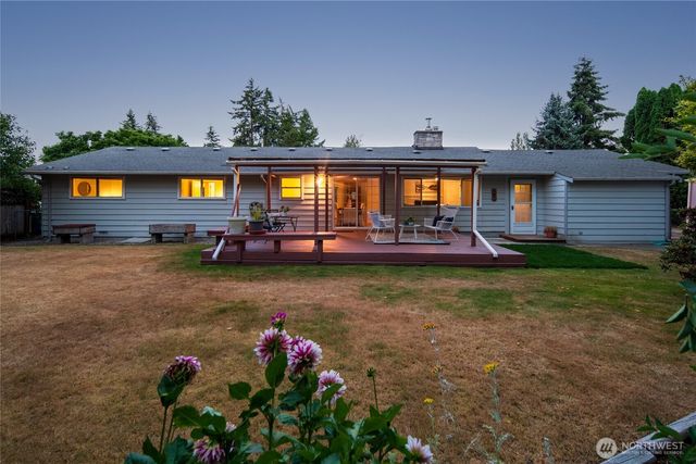 18930 66th Place W, Lynnwood, WA 98036