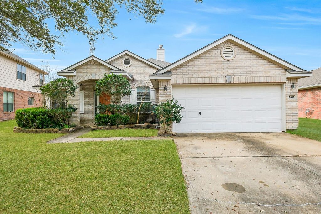 3018 Park Springs Lane, Sugar Land, TX 77479