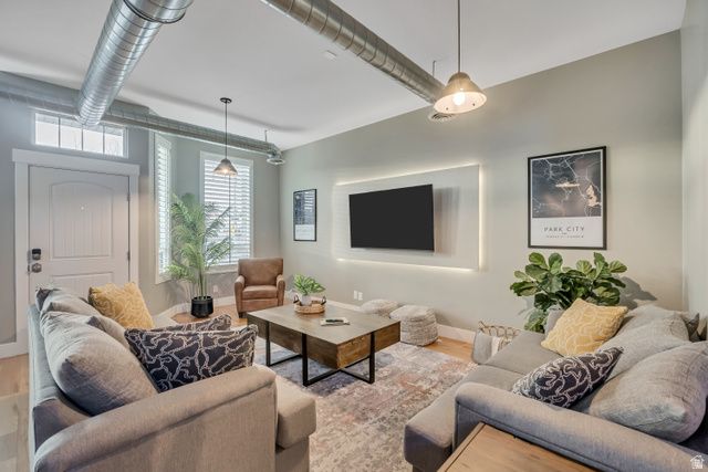 748 N 300 W, Salt Lake City, UT 84103