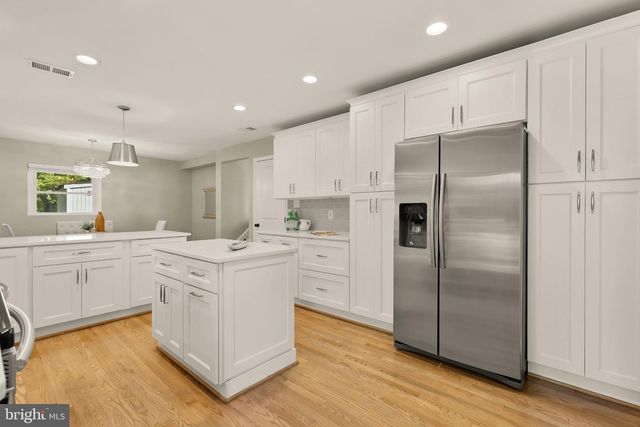 10210 CARROLL PL, Kensington, MD 20895
