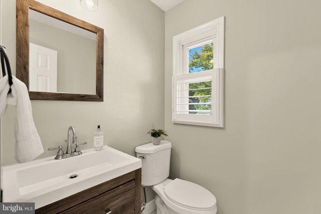 10210 CARROLL PL, Kensington, MD 20895
