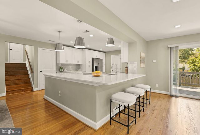 10210 CARROLL PL, Kensington, MD 20895