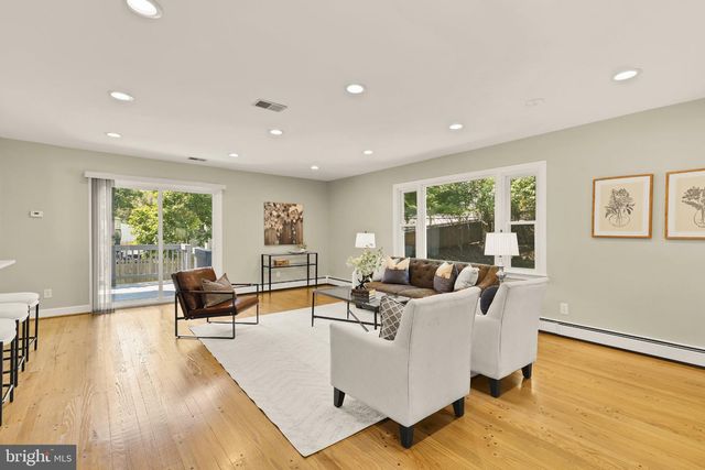 10210 CARROLL PL, Kensington, MD 20895