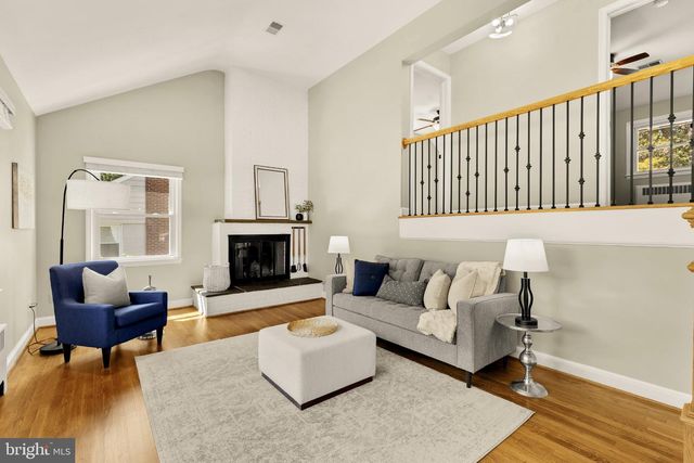 10210 CARROLL PL, Kensington, MD 20895