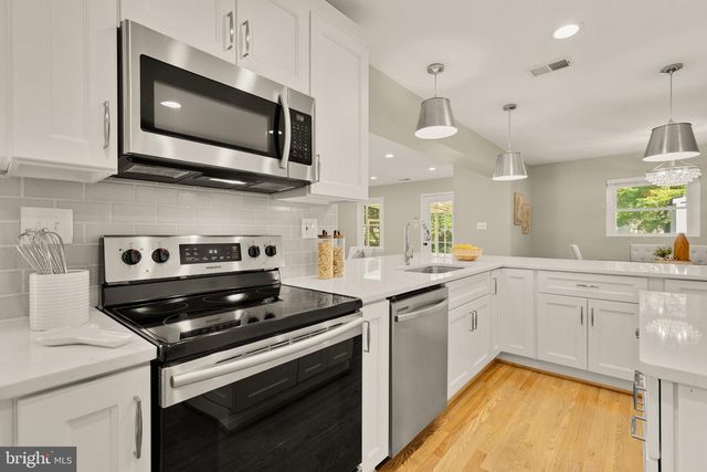 10210 CARROLL PL, Kensington, MD 20895