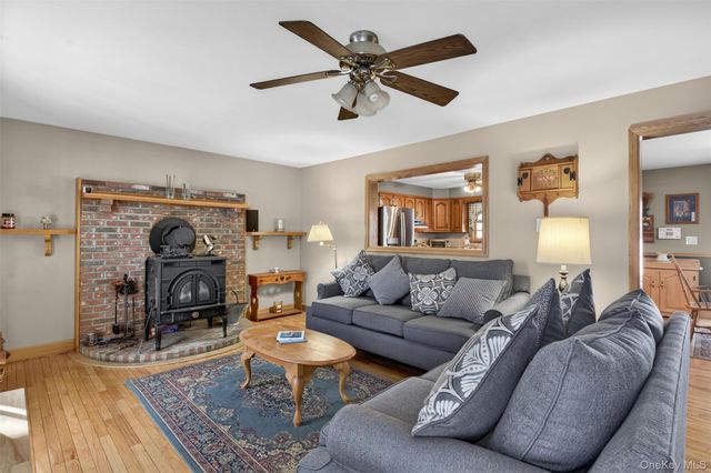 23 Briar Patch Lane, Clinton Corners, NY 12514