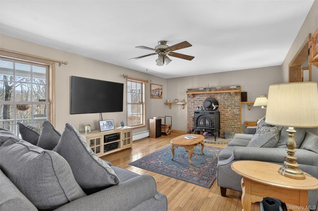 23 Briar Patch Lane, Clinton Corners, NY 12514