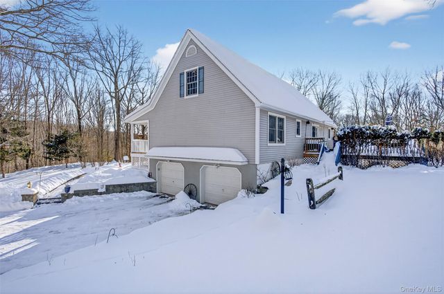 23 Briar Patch Lane, Clinton Corners, NY 12514