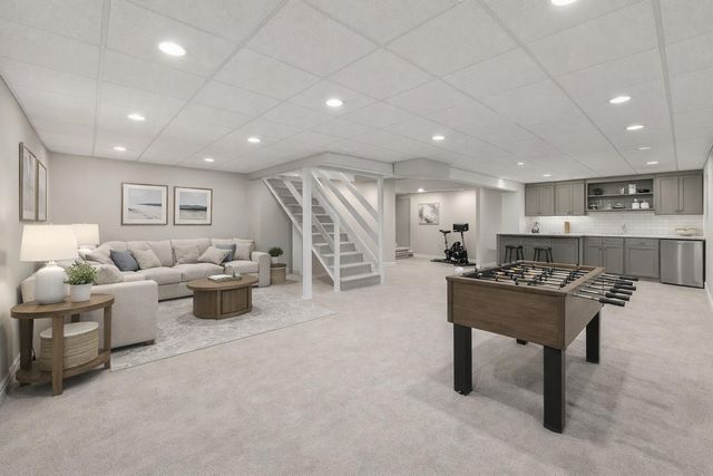 4326 N 15TH Street, Carter Lake, IA 51510