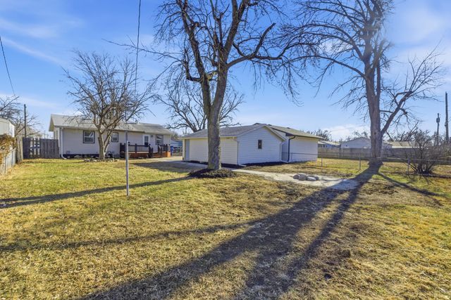 4326 N 15TH Street, Carter Lake, IA 51510