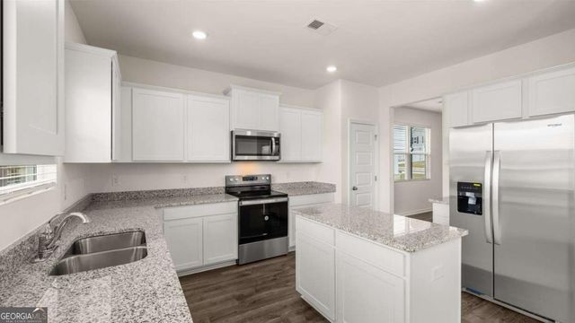 326 Friendship Oak Way, Hampton, GA 30228