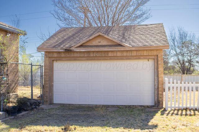 620 Waldron Street, Mclean, TX 79057