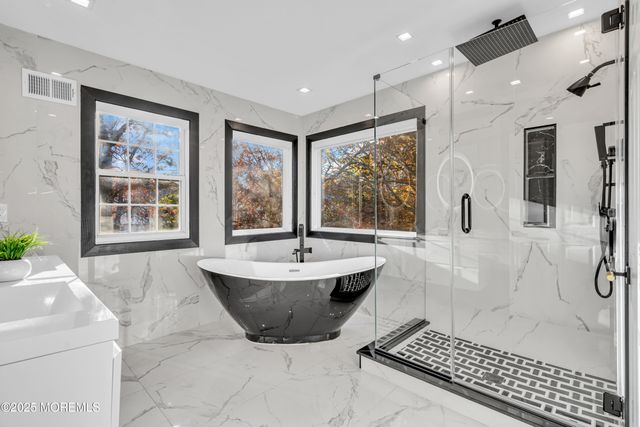 138 Nobility Court, Toms River, NJ 08755