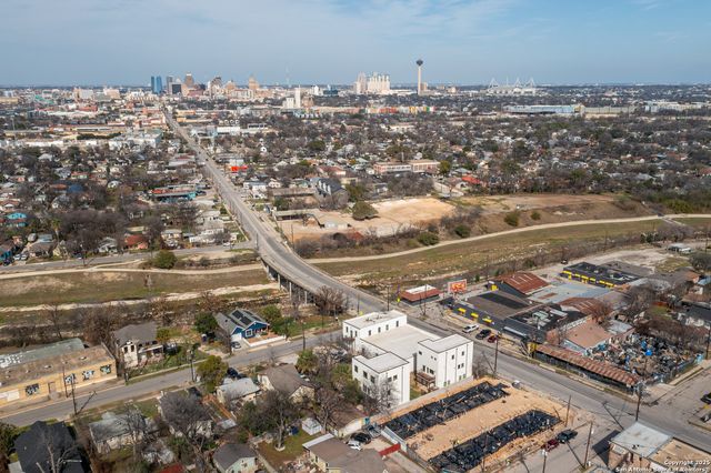 2601 S Flores, San Antonio, TX 78204