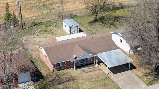 261 Sunset Drive, Vinita, OK 74301