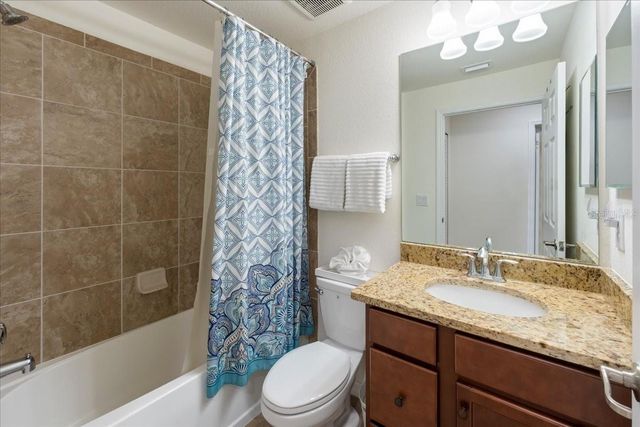 5614 PALMER CIRCLE 204, Lakewood Ranch, FL 34211