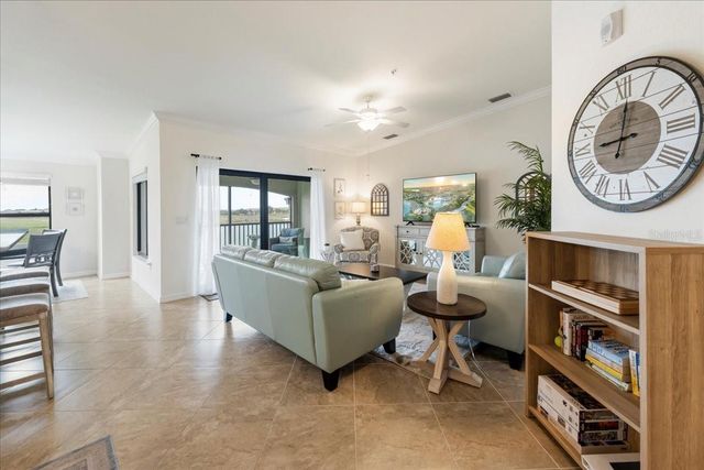5614 PALMER CIRCLE 204, Lakewood Ranch, FL 34211