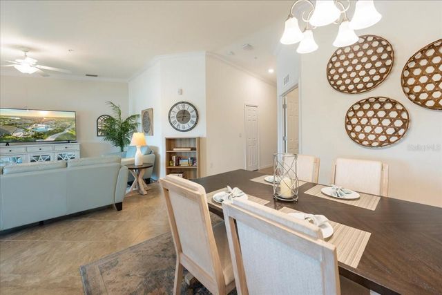 5614 PALMER CIRCLE 204, Lakewood Ranch, FL 34211