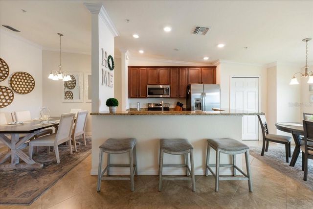 5614 PALMER CIRCLE 204, Lakewood Ranch, FL 34211