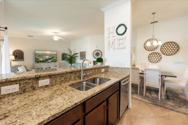 5614 PALMER CIRCLE 204, Lakewood Ranch, FL 34211