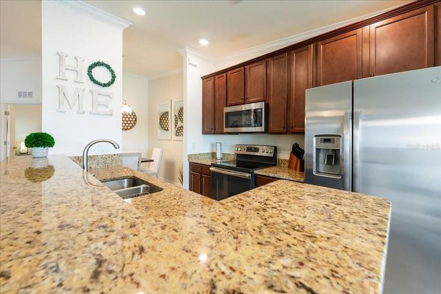 5614 PALMER CIRCLE 204, Lakewood Ranch, FL 34211