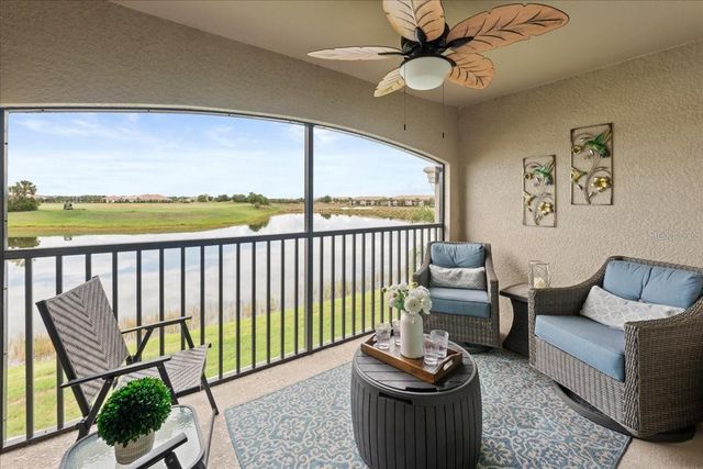 5614 PALMER CIRCLE 204, Lakewood Ranch, FL 34211