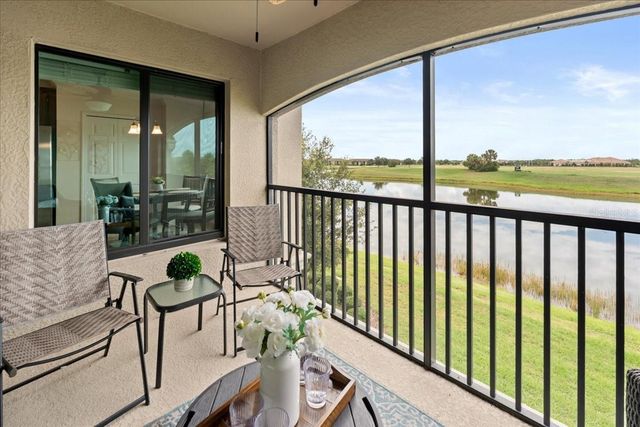 5614 PALMER CIRCLE 204, Lakewood Ranch, FL 34211