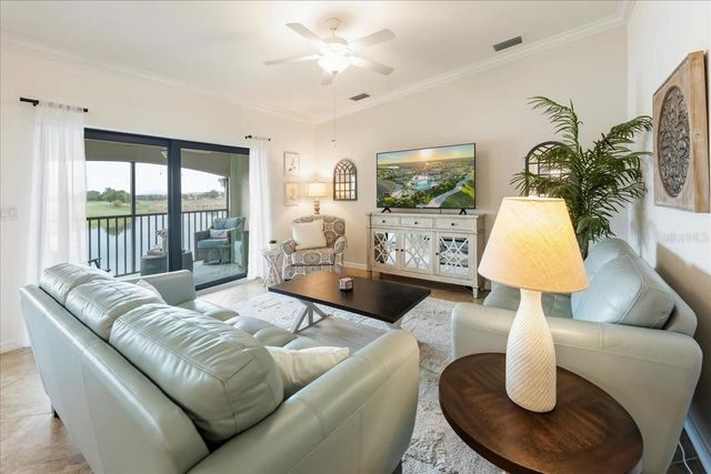 5614 PALMER CIRCLE 204, Lakewood Ranch, FL 34211