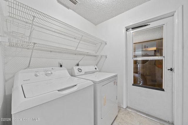 853 Lamplighter Drive NW, Palm Bay, FL 32907