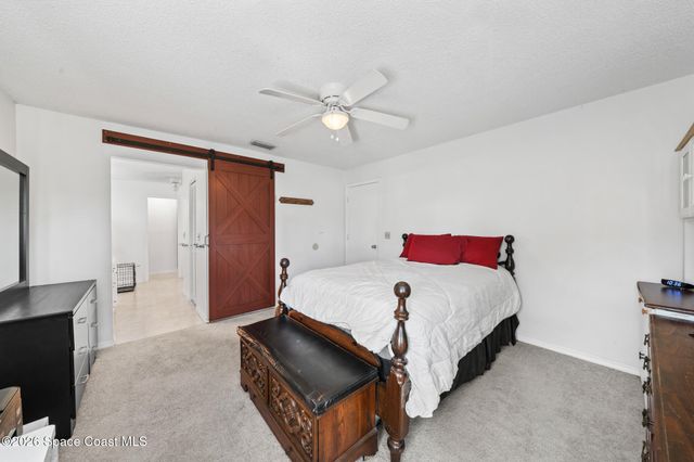 853 Lamplighter Drive NW, Palm Bay, FL 32907