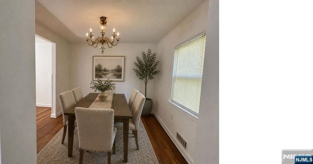 390 Chestnut Street, Paramus, NJ 07652