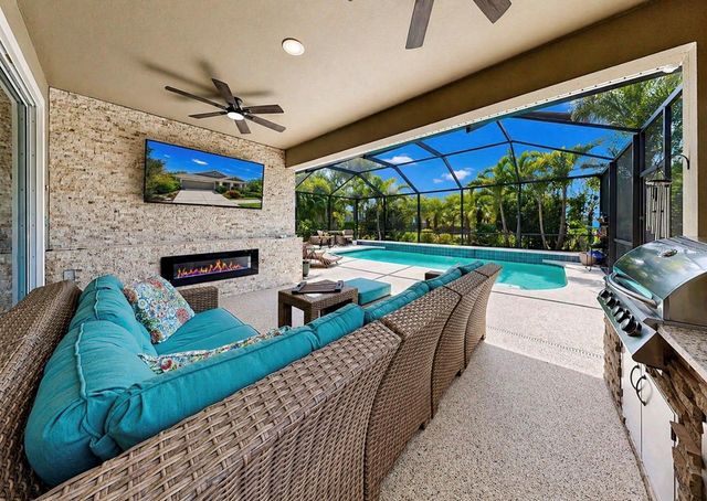 6921 EBB TIDE AVENUE, Apollo Beach, FL 33572