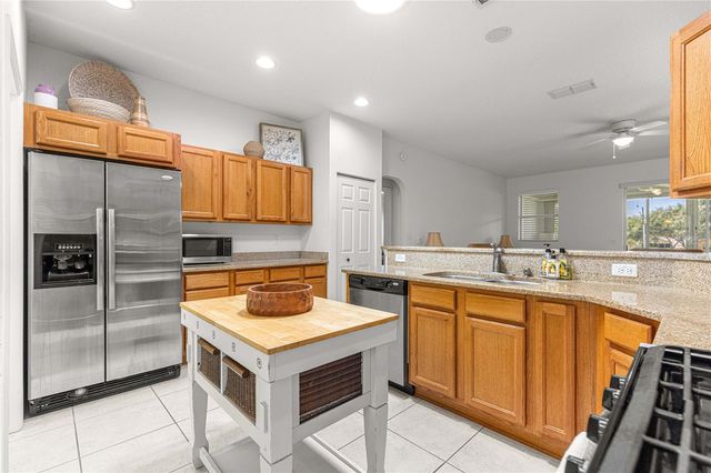 9317 SW 94TH LOOP, Ocala, FL 34481