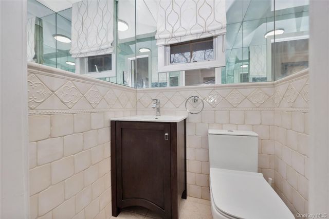 1013 SOUTH END, Woodmere, NY 11598